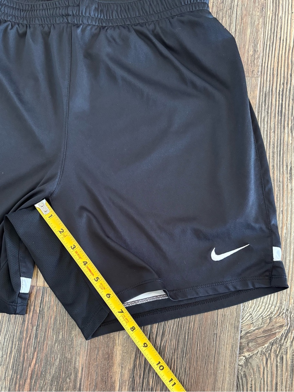 Nike Dri-Fit Athletic Shorts Mens M Black White Stripe Mesh Lined Drawstring Gym - Picture 6 of 10